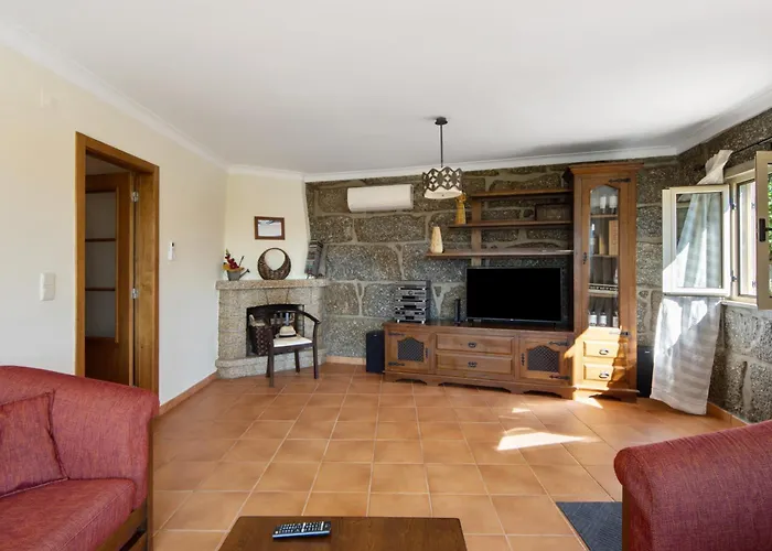 بيت للعطل Casa Do Valado ريزندي